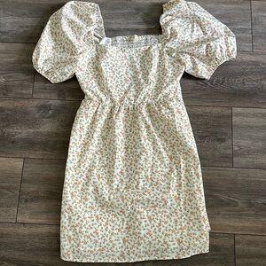 Women’s rose puffy shoulder dress